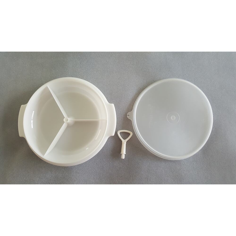 TUPPERWEAR Round Divided Relish/Snack Suzette w/cover & Handle #608 --9.5" - Picture 2 of 7
